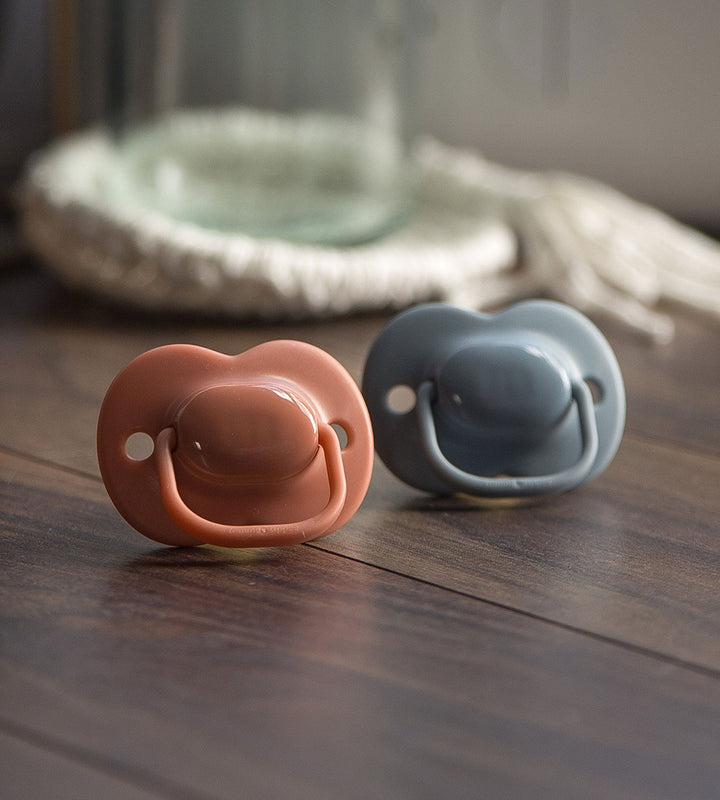 Cherry Latex Soother 2-PK Tommee Tippee 6-18M - 433533 — Variant 2 photo 1